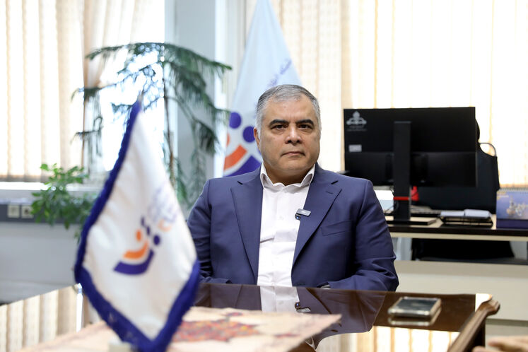 بازدید محسن پاک‌نژاد، وزیر نفت، از رسانه‌های روابط عمومی