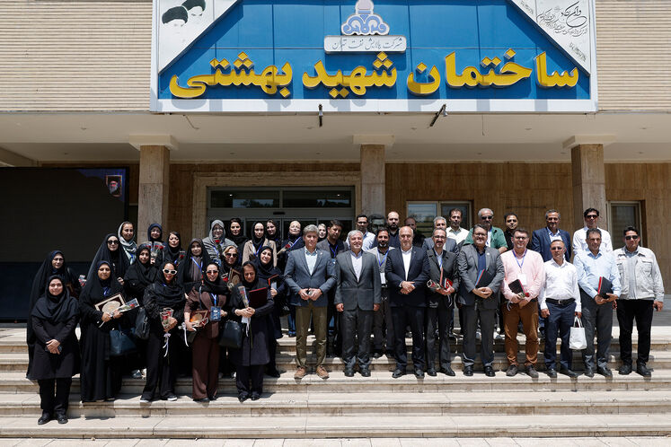 نشست خبری عباس مدیرعامل شرکت پالایش نفت تهران