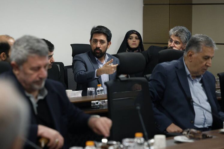نشست شورای اقتصاد
