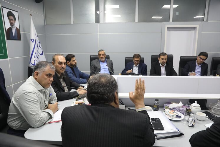 نشست کمیسیون انرژی مجلس با حضور وزیر نفت