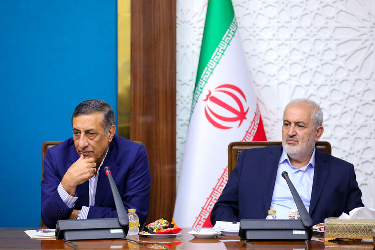 عباس علی‌آبادی، وزیر نیرو و محمدجعفر قائم‌پناه، معاون اجرایی رئیس جمهور و سرپرست نهاد ریاست جمهوری