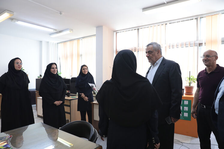 بازدید مدیرعامل شرکت ملی نفت ایران از رسانه‌های وزارت نفت