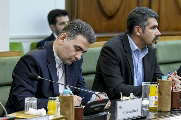 دیدار محسن پاک‌نژاد، وزیر نفت، با عظیم ابراهیم، وزیر حمل‌ونقل و دلیر جمعه، وزیر انرژی و منابع آب تاجیکستان