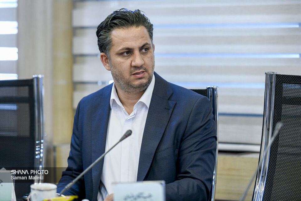Spokesman: No rift between president, oil minister on exports