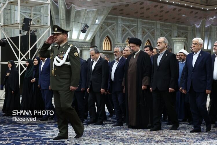 دولت چهاردهم در آغاز فعالیت با ناترازیهای متعدد روبهرو بود دولت چهاردهم در آغاز فعالیت با ناترازیهای متعدد روبهرو بود