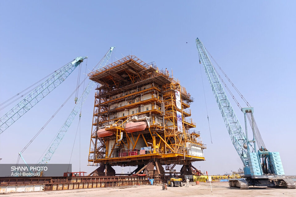 Reshadat field to get new living quarters platform in major offshore milestone