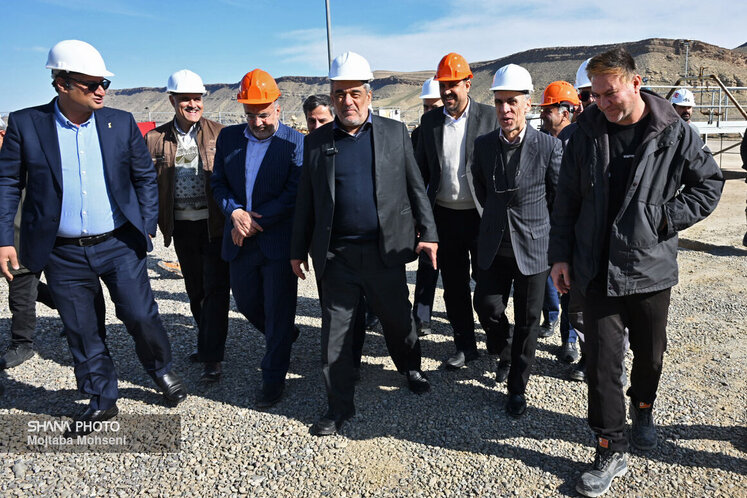 بازدید حمید بورد، مدیرعامل شرکت ملی نفت ایران، از میدان گازی توس
