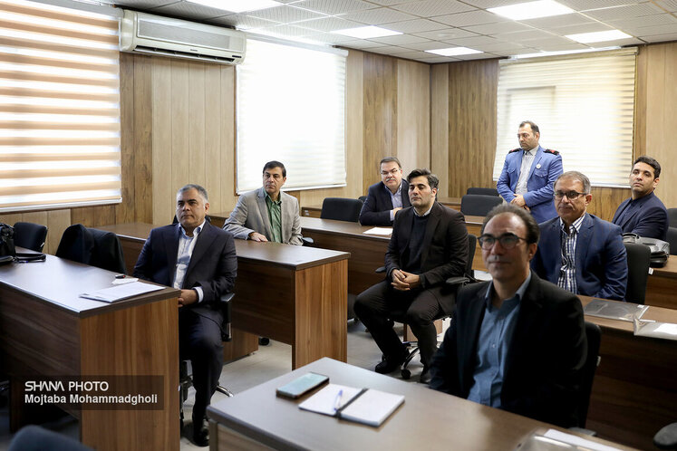 بازدید وزیر نفت از دانشکده نفت تهران