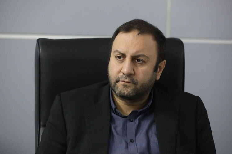 محسن پیرهادی، معاون امور حقوقی و مجلس وزارت نفت 