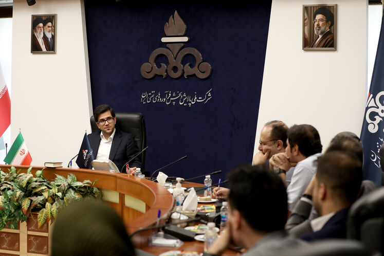 نشست مدیرعامل شرکت ملی پالایش و پخش فرآورده‌های نفتی ایران، با مدیران سکوهای اینترنتی فعال
