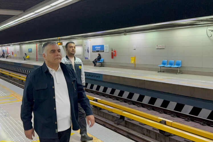 شرکت محسن پاک‌نژاد، وزیر نفت در طرح «یک روز بدون خودرو»