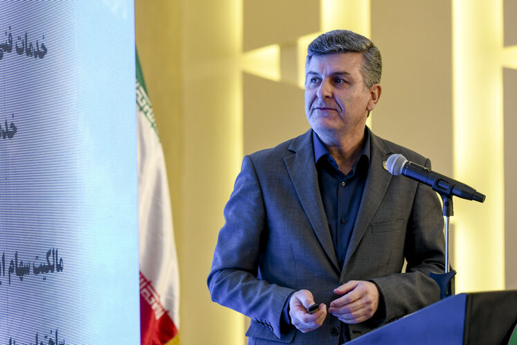 امضای قرارداد خدمات یکپارچه بهره‌برداری از ۵۵ حلقه چاه آزادگان