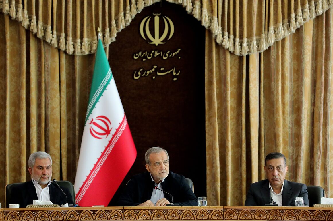 تأکید رئیس‌جمهوری بر اصلاح الگوی مصرف انرژی در دستگاه‌های اجرایی