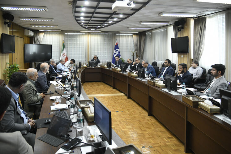 نشست هم‌اندیشی مردمی‌سازی گاز طبیعی از طریق کارورها