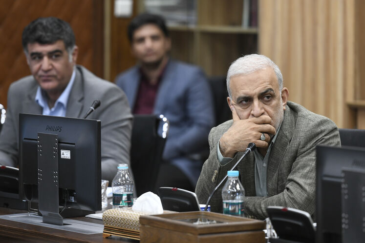 نشست هم‌اندیشی مردمی‌سازی گاز طبیعی از طریق کارورها