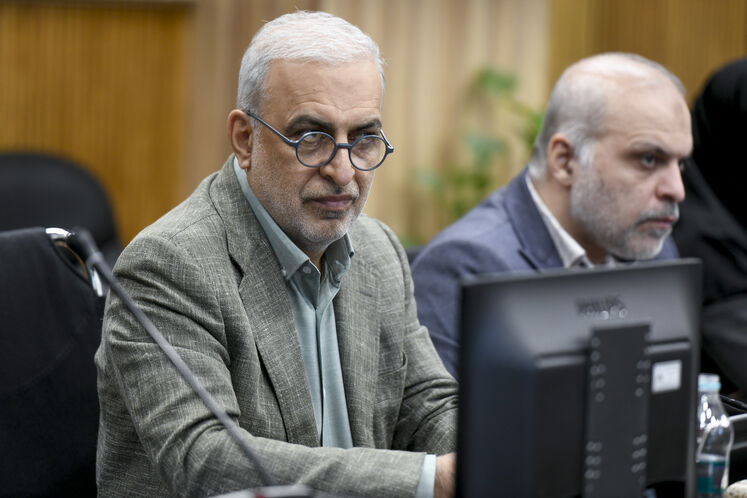 نشست هم‌اندیشی مردمی‌سازی گاز طبیعی از طریق کارورها
