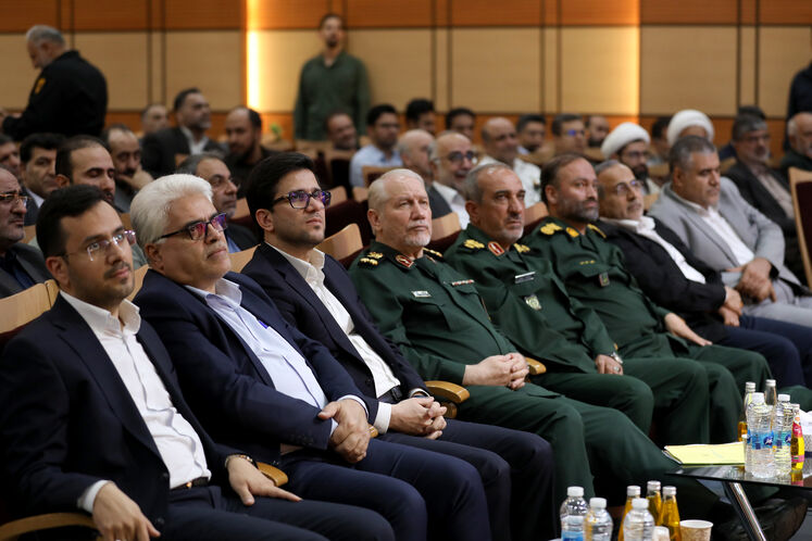 آیین گرامیداشت چهل و ششمین سالگرد هفته دفاع مقدس و شکست حصر آبادان