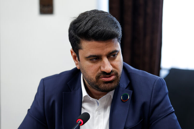 سید مرتضی احمدی، معاون فوریت های اداری مرکز ملی  بازرسی، ارتقای سلامت و فوریت‌های اداری
سازمان اداری و استخدامی کشور