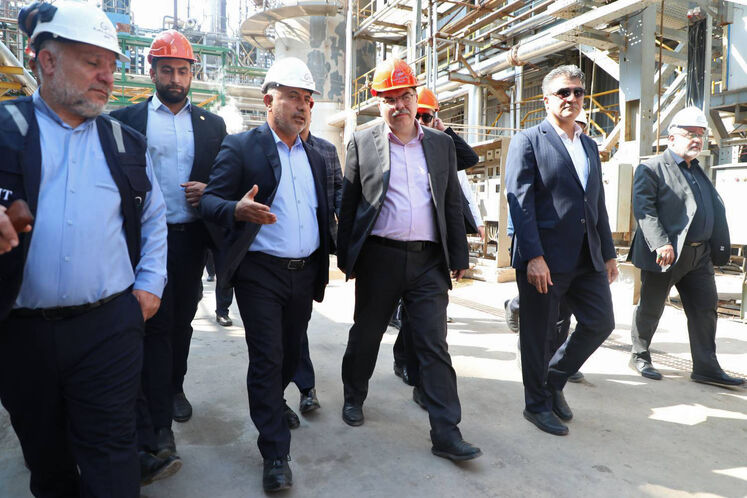 بازدید مدیرعامل شرکت ملی صنایع پتروشیمی از پتروشیمی بندر امام و فجر انرژی خلیج‌فارس