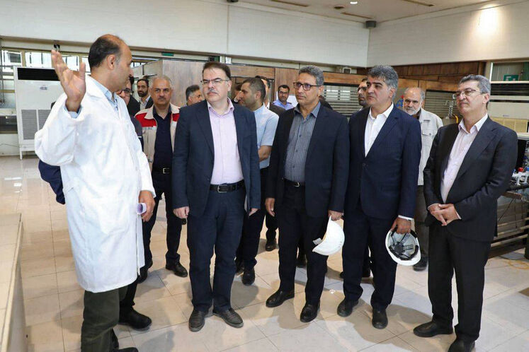 دومین روز بازدید امید شاکری، مدیرعامل شرکت ملی صنایع پتروشیمی از منطقه ویژه اقتصادی پتروشیمی