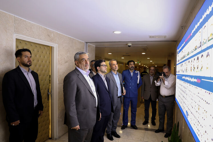 نشست سرپرست وزارت نفت با مدیر عامل و مدیران شرکت ملی پالایش و پخش فرآورده های نفتی