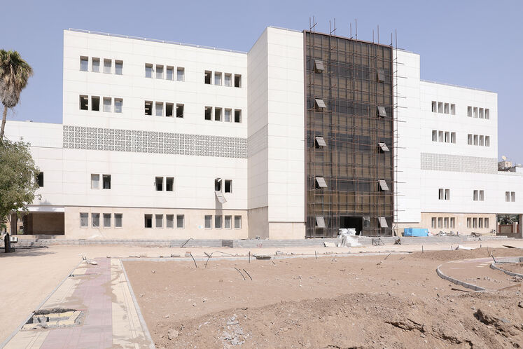 بازدید از بیمارستان نفت اهواز و آبادان به مناسبت روز پرستار