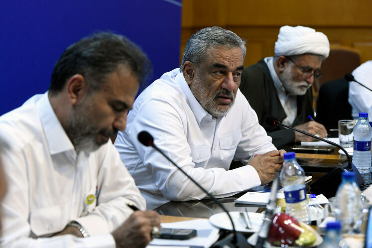 Iran seeks faster oil facility reconstruction