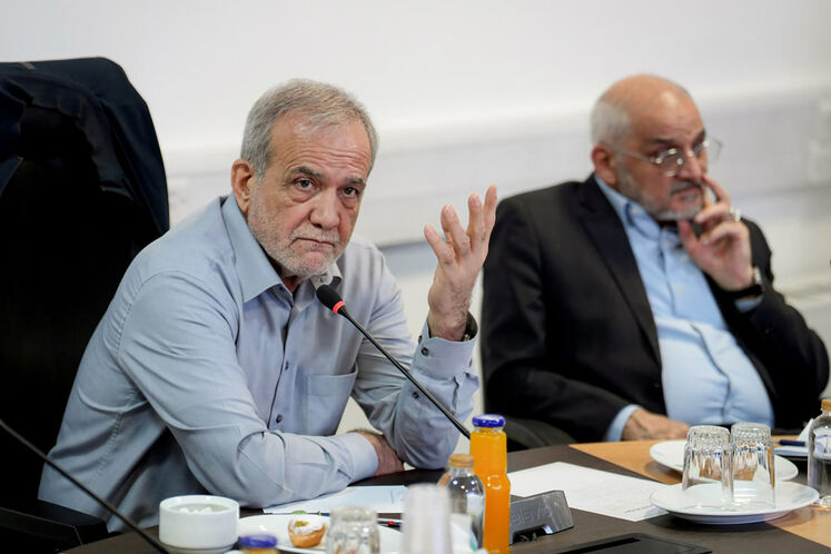 محسن حاجی‌میرزایی، رئیس دفتر رئیس‌جمهوری و مسعود پزشکیان، رئیس‌جمهوری