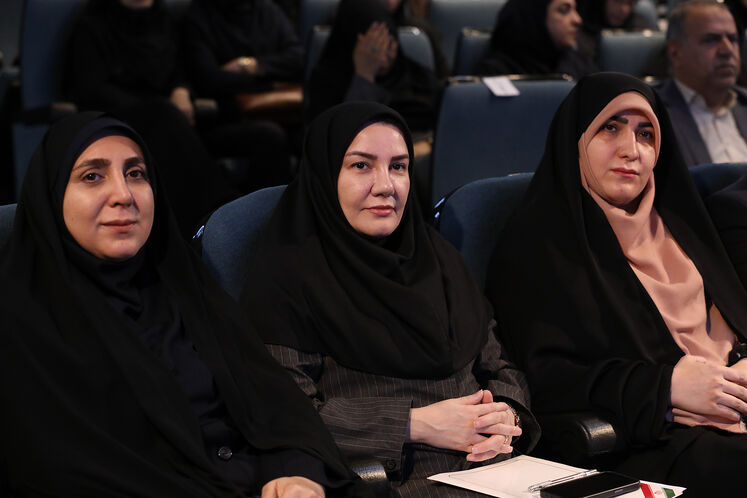 آیین امضای تعهدنامه «مهربانو، سفیران انرژی» برای ترویج فرهنگ مصرف بهینه گاز