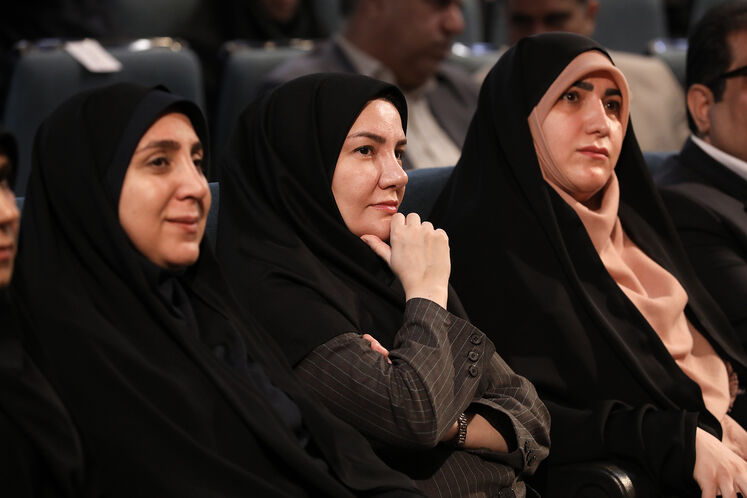 آیین امضای تعهدنامه «مهربانو، سفیران انرژی» برای ترویج فرهنگ مصرف بهینه گاز
