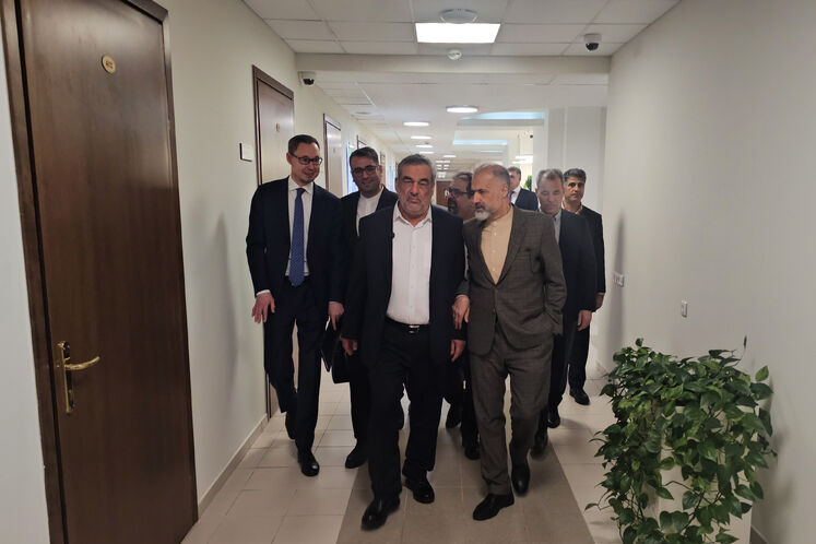 بازدید حمید بورد، سرپرست وزارت نفت از مرکز مانیتورینگ شرکت زاروبژنفت
