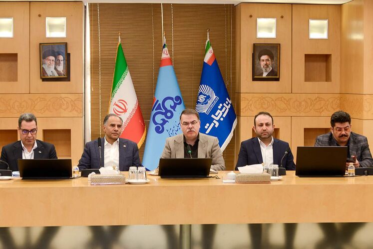 نشست بررسی روش‌های تأمین مالی طرح‌های اولویت‌دار صنعت پتروشیمی و پروژه‌های بازسازی