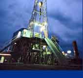 تحلیل و ارزیابی شروع وتوسعه ترکهای هیدرولیکی در چاههای نفتی
