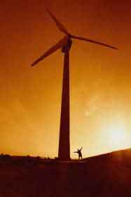 رویال داچ شل طرح ساخت بزرگترین نیروگاه بادی جهان را در سواحل انگلیس به دولت این کشور  پیشنهاد کرد 