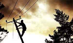 38 کیلومتر کابل های شبکه برق روستاهاى مسجدسلیمان سرقت شد
