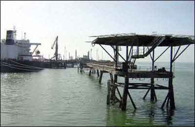 Secretive Swiss trader links City to Iraq oil scam Secretive Swiss trader links City to Iraq oil scam