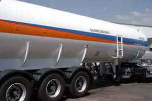 بنزین به صورت فروش مرزی در مرز ترکیه و نخجوان با آذربایجان غربی عرضه می شود