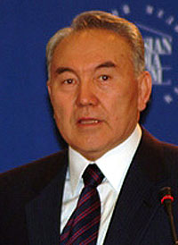 حمایت رئیس جمهوری قزاقستان از پروژه نفتی «شورون» آمریکا
