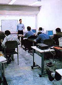 دوره‌های آموزشی تخصصی صنایع نفت و گاز برگزار می‌شود