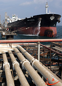 هند نفت خام ایران را با بیمه و نفتکش های ایرانی وارد می کند