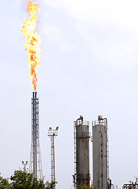 آغاز تولید از مخزن جدید بنگستان میدان نفتی شادگان