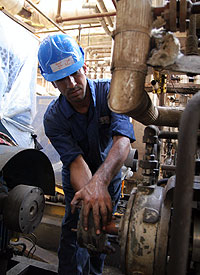 تعمیرات اساسی در شرکت بهره برداری نفت و گاز زاگرس جنوبی انجام شد