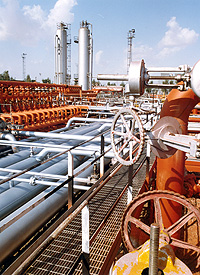 اجرای طرح افزایش تولید از 17 حلقه چاه گازی شرکت نفت مناطق مرکزی ایران