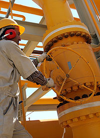 عملیات تزریق گاز به میدان نفتی نرگسی آغاز شد