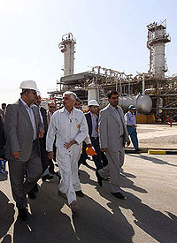 افزایش تولید و خودکفایی در راس برنامه های وزارت نفت است