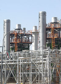 ساخت شهرک صنایع مرتبط با نفت، گاز و پتروشیمی در منطقه آزاد اروند