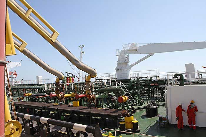 بهره برداری از بزرگترین ترمینال شناور نفت در خلیج فارس امسال آغاز می شود