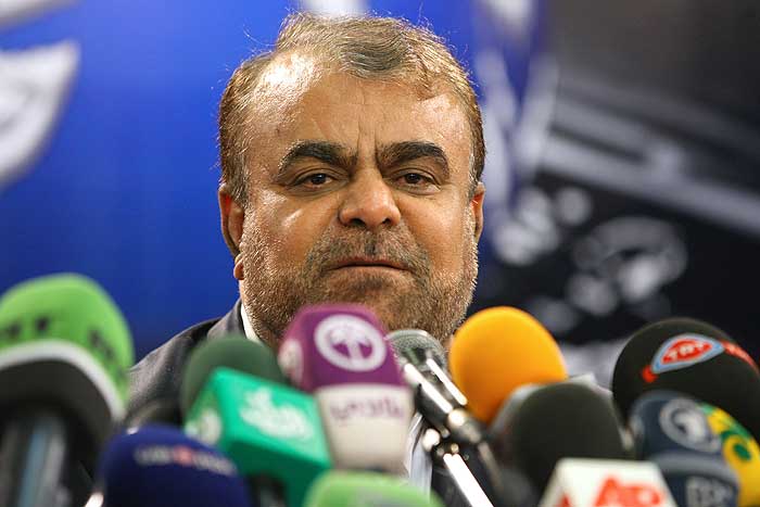 وزیر نفت: ایران می تواند در سیاست های صادرات نفت خام تجدید نظر کند