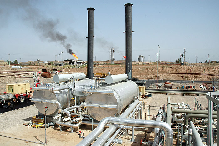 پیشرفت طرح جمع آوری گازهای همراه میدان نفتی چشمه خوش