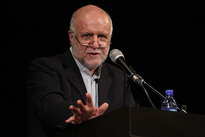 Zanganeh Takes Office, Promises Economic Saga